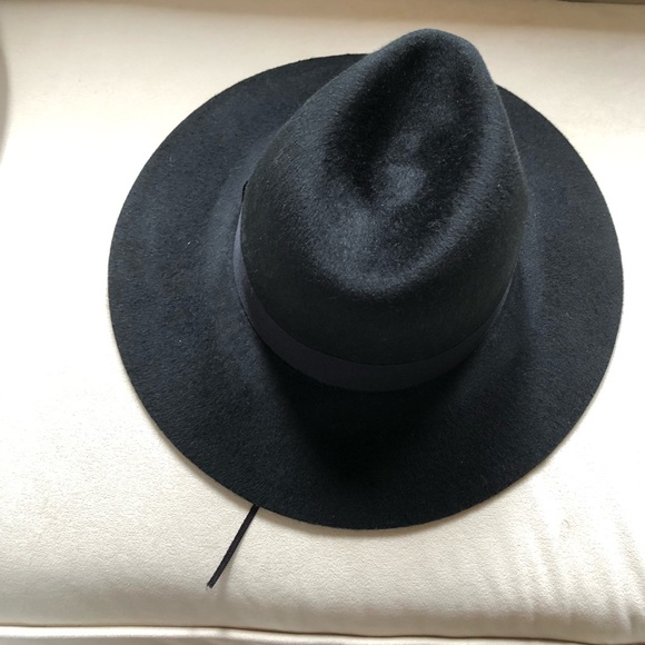 Black East River Craft Wool Fedora Hat - Picture 3 of 5